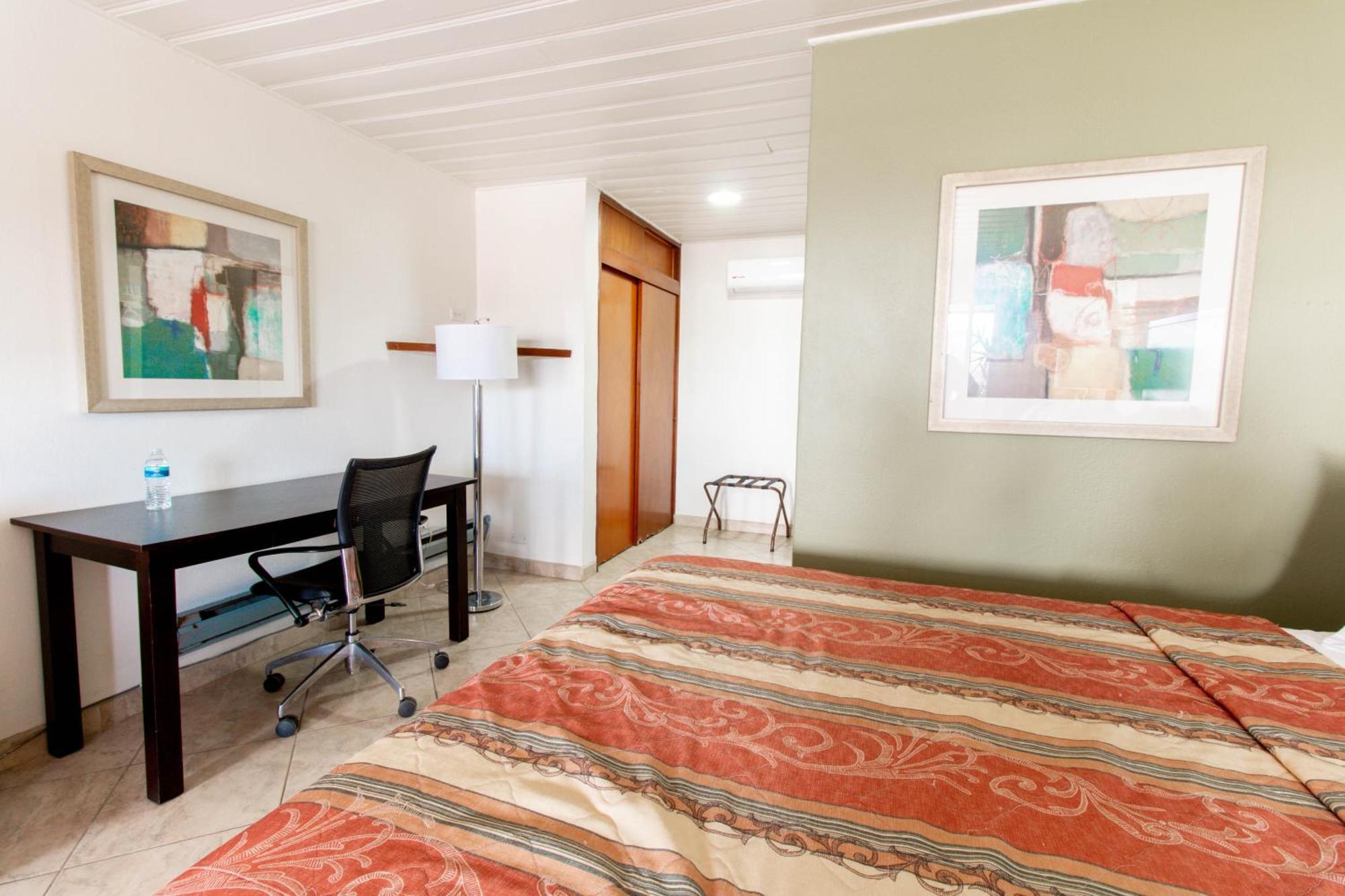 Hotel El Dorado Tecate Rum bild